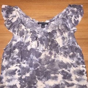 BANANA REPUBLIC ruffled neckline blouse